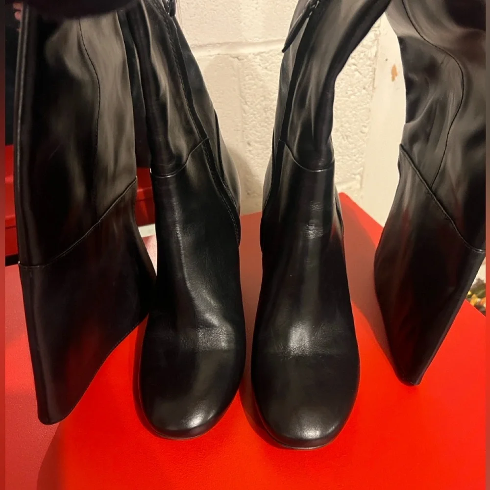 Tory Burch Black Leather Over the Knee-High Boots